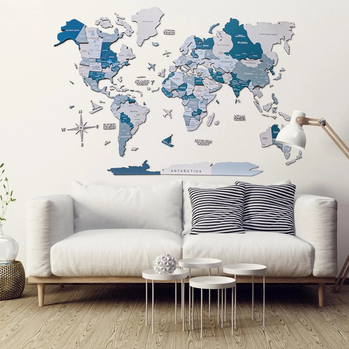 Πολύχρωμος τρισδιάστατος ξύλινος παγκόσμιος χάρτης μπλε