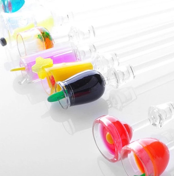 πλαστικοί αναδευτήρες για ποτήρια κοκτέιλ ποτών