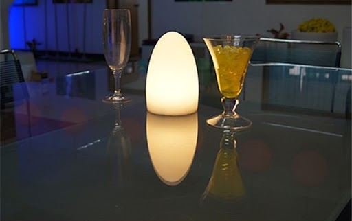 κομψό φως στο τραπέζι - αυγό