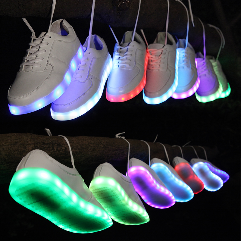 Λαμπερές μπότες LED