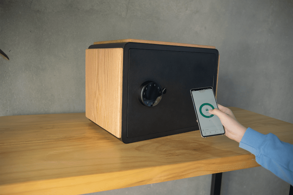 έξυπνο πολυτελές έξυπνο χρηματοκιβώτιο κατασκευασμένο από υποστήριξη εφαρμογής ξύλου