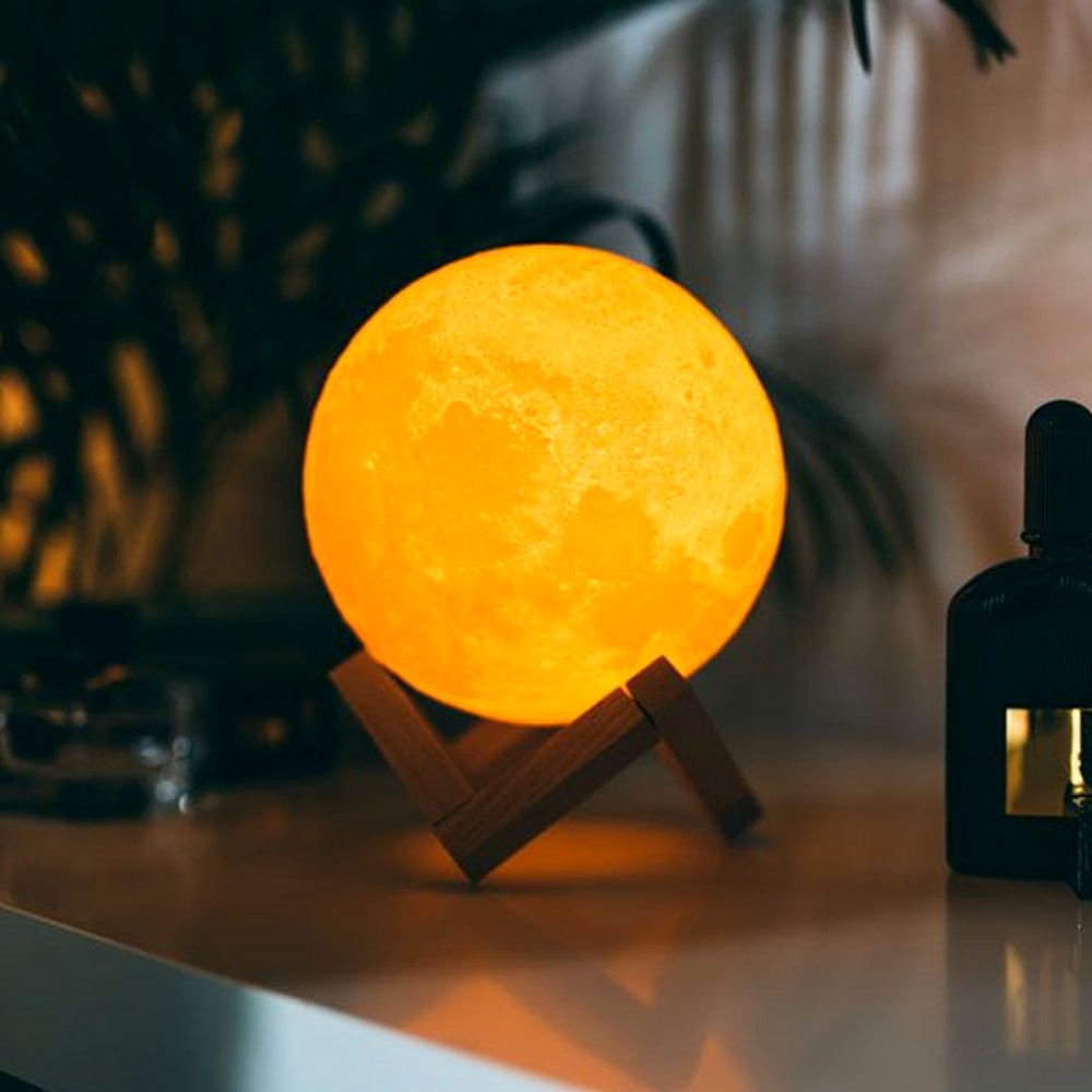 3D φεγγάρι - λάμπα αφής στο υπνοδωμάτιο
